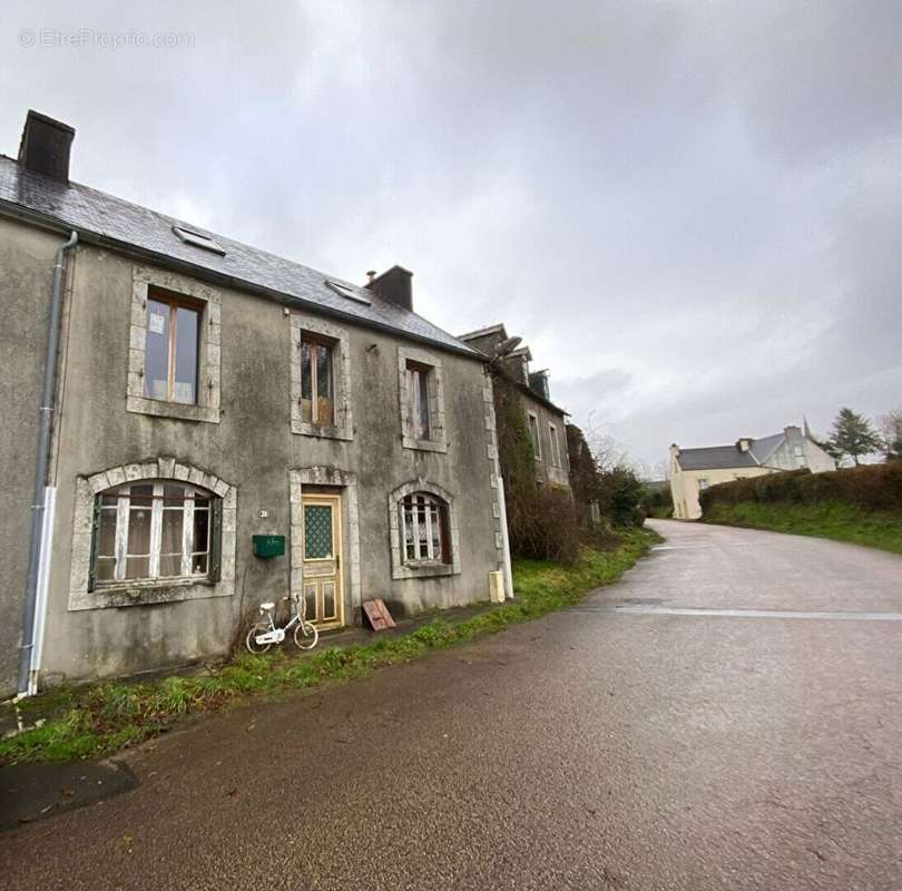 Maison à LA FEUILLEE