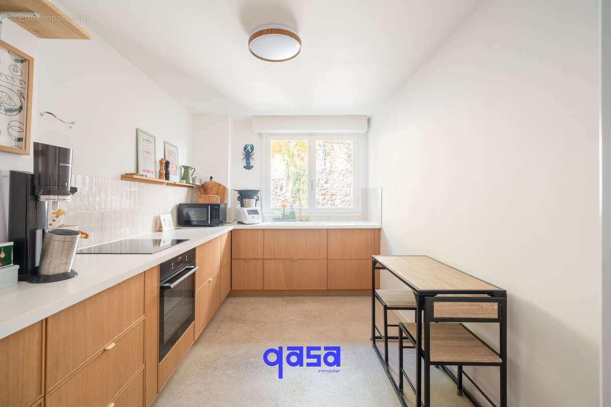 Appartement à MARSEILLE-6E