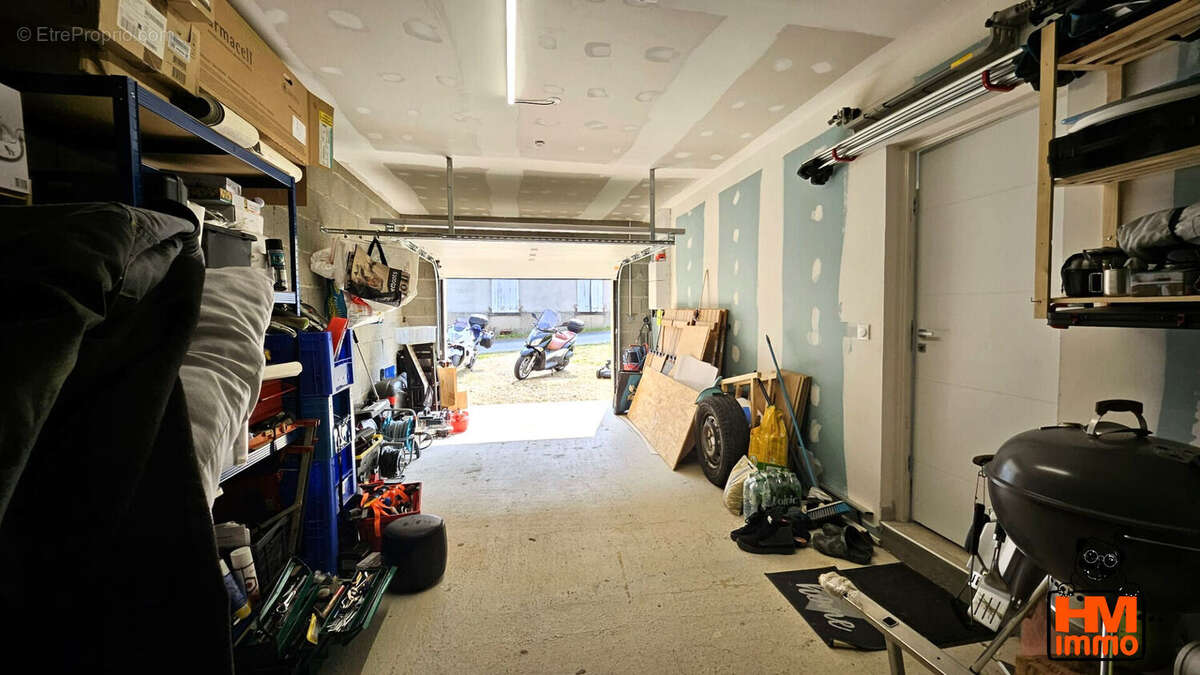 Maison à SAINT-YRIEIX-LA-PERCHE