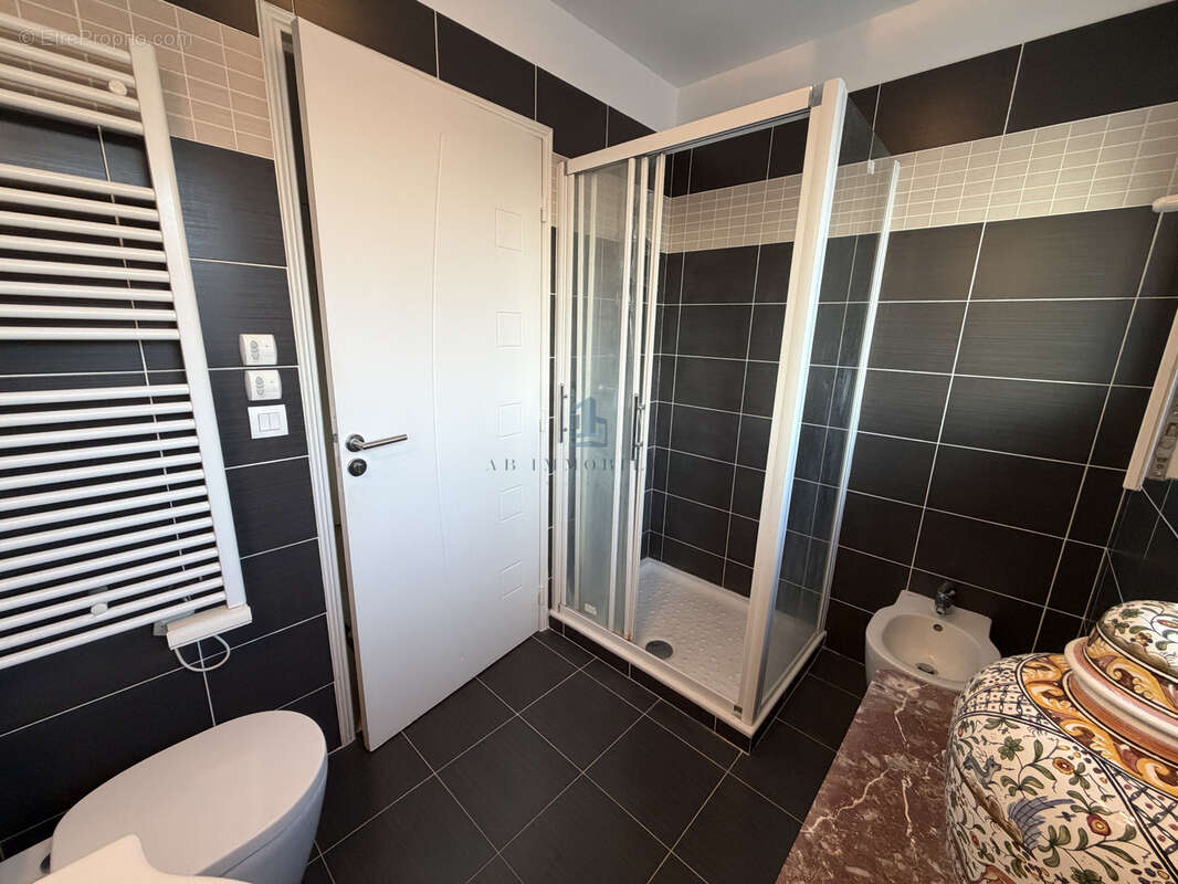 Appartement à MENTON