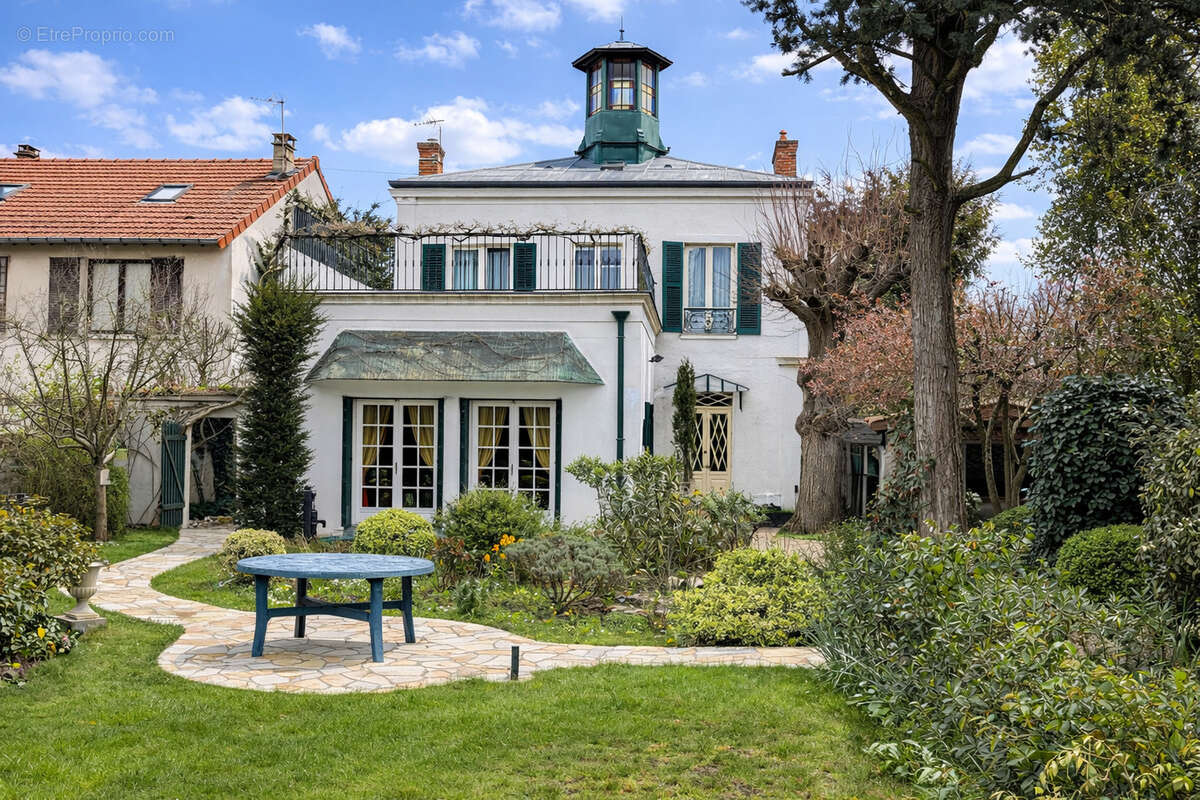 Maison à LE RAINCY