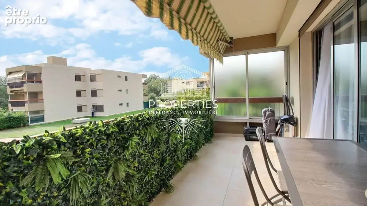 Le lavandou - centre-ville - t2 renove - terrasse - 1er etage - vue degagee - photo 5
