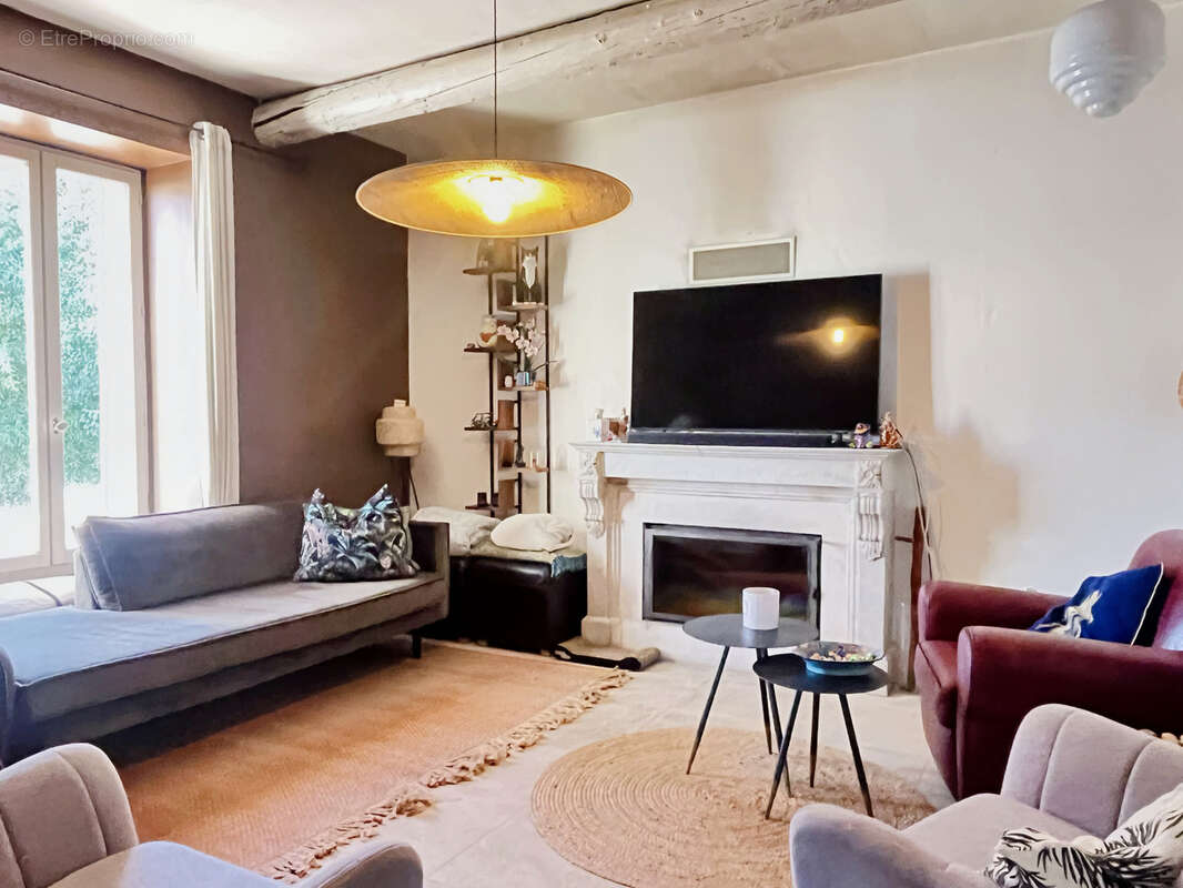 Propriete 315 m2 - photo 3