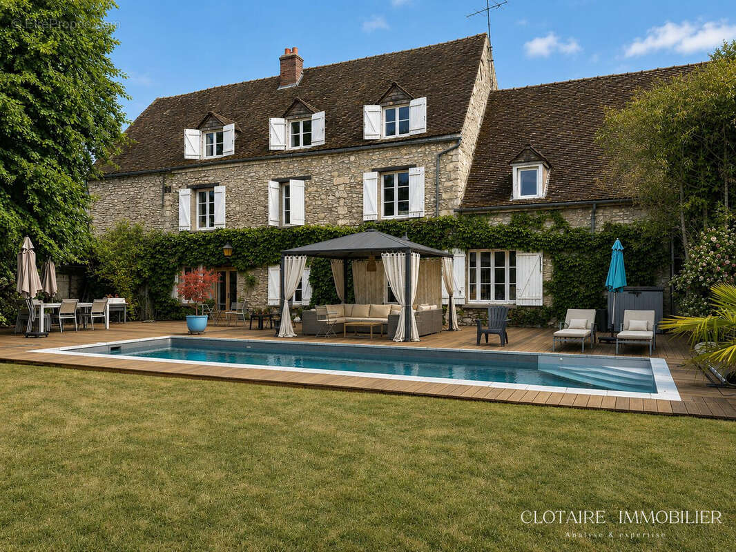 Maison 15 pièces 450 m² à vendre à Fontaine-Chaalis (60300) - photo 2