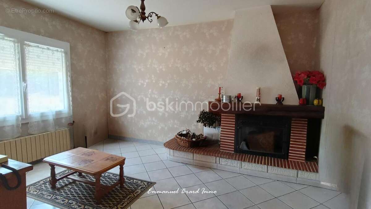 Maison à JAUNAY-CLAN