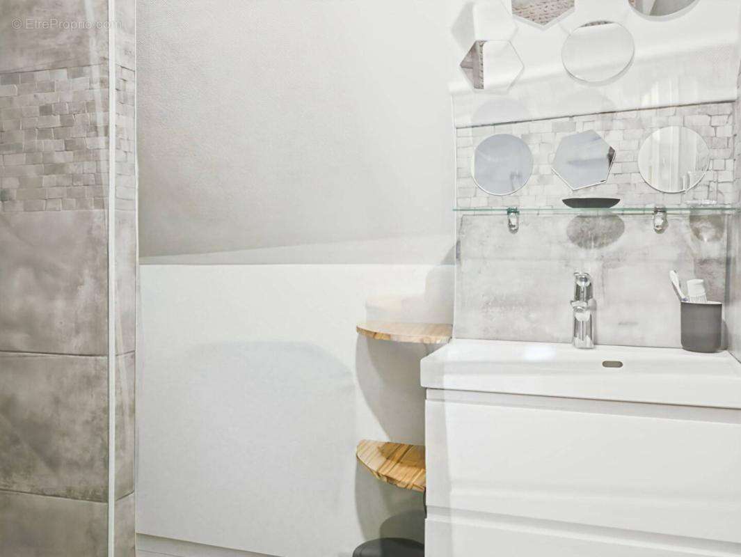 Maison à SAINT-LYPHARD