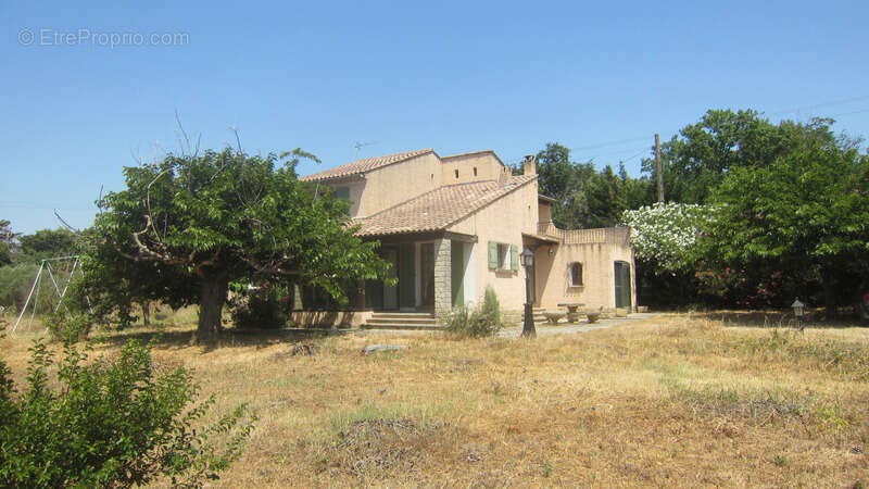 Maison à LORIOL-DU-COMTAT