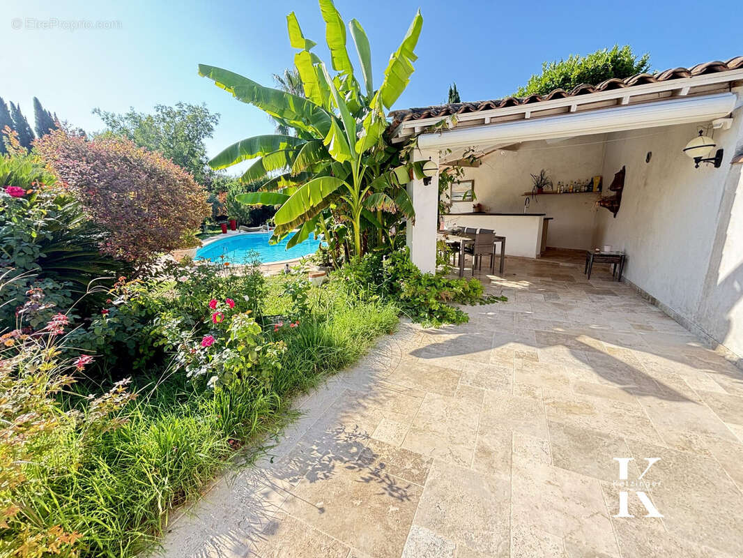 Maison 180 m² à Hyeres  - photo 6