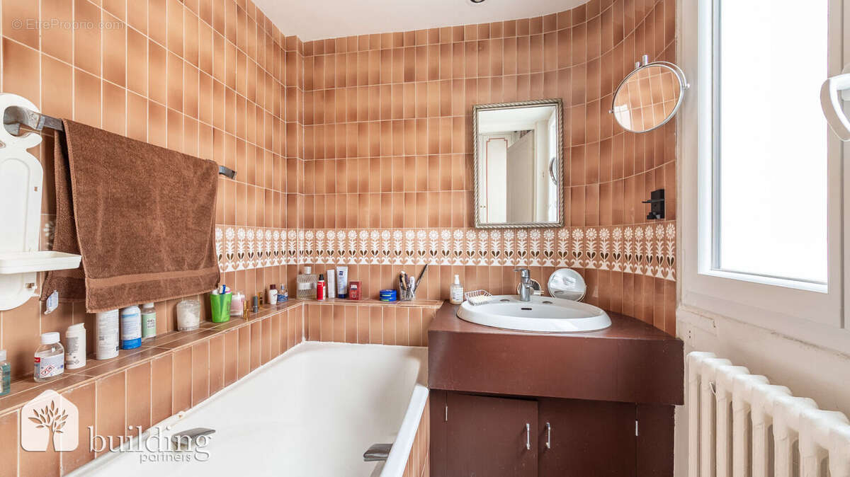 Appartement à PARIS-17E