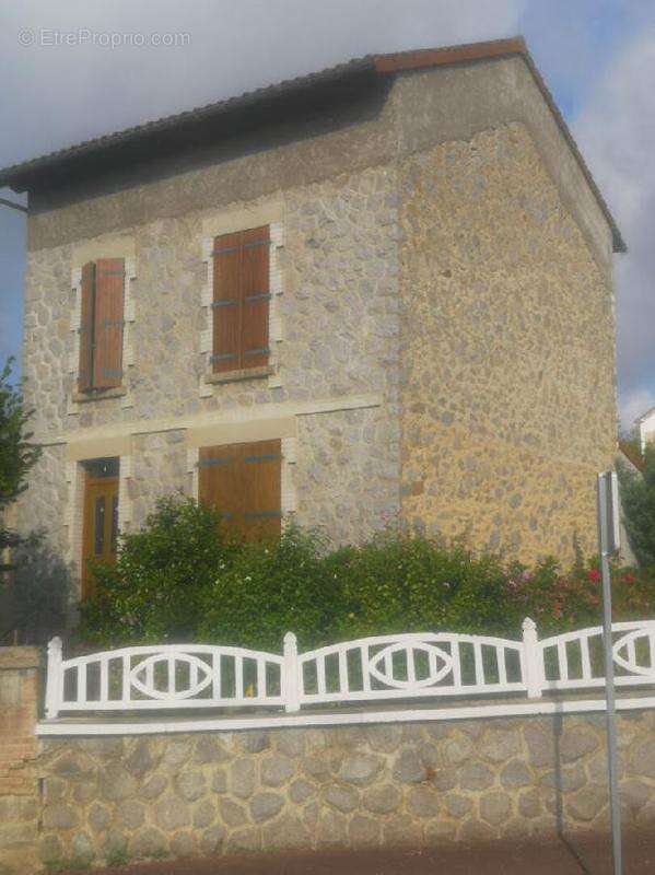 Maison 111 m² à Aixe-Sur-Vienne  - photo 2