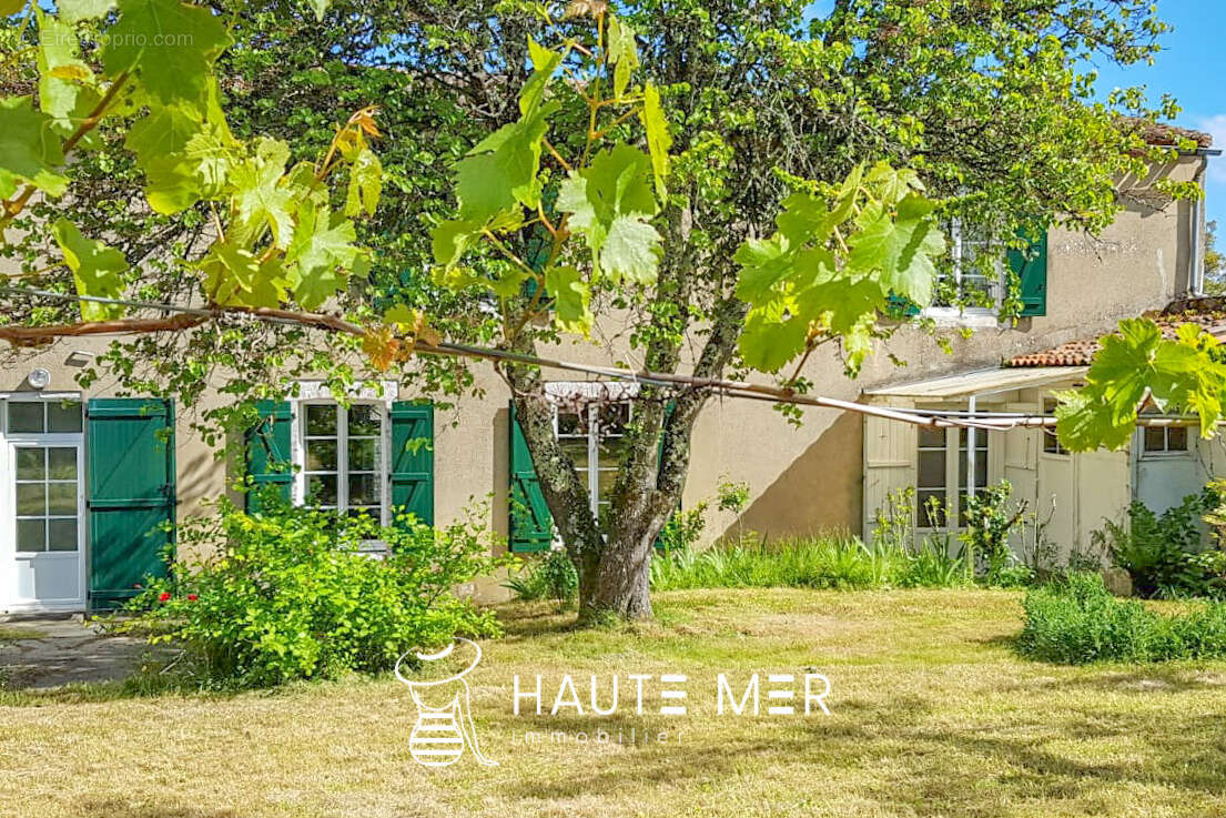 Maison à TALMONT-SAINT-HILAIRE