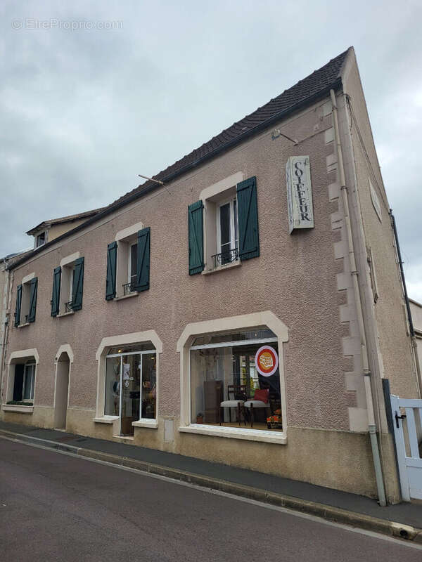 Appartement à VETHEUIL