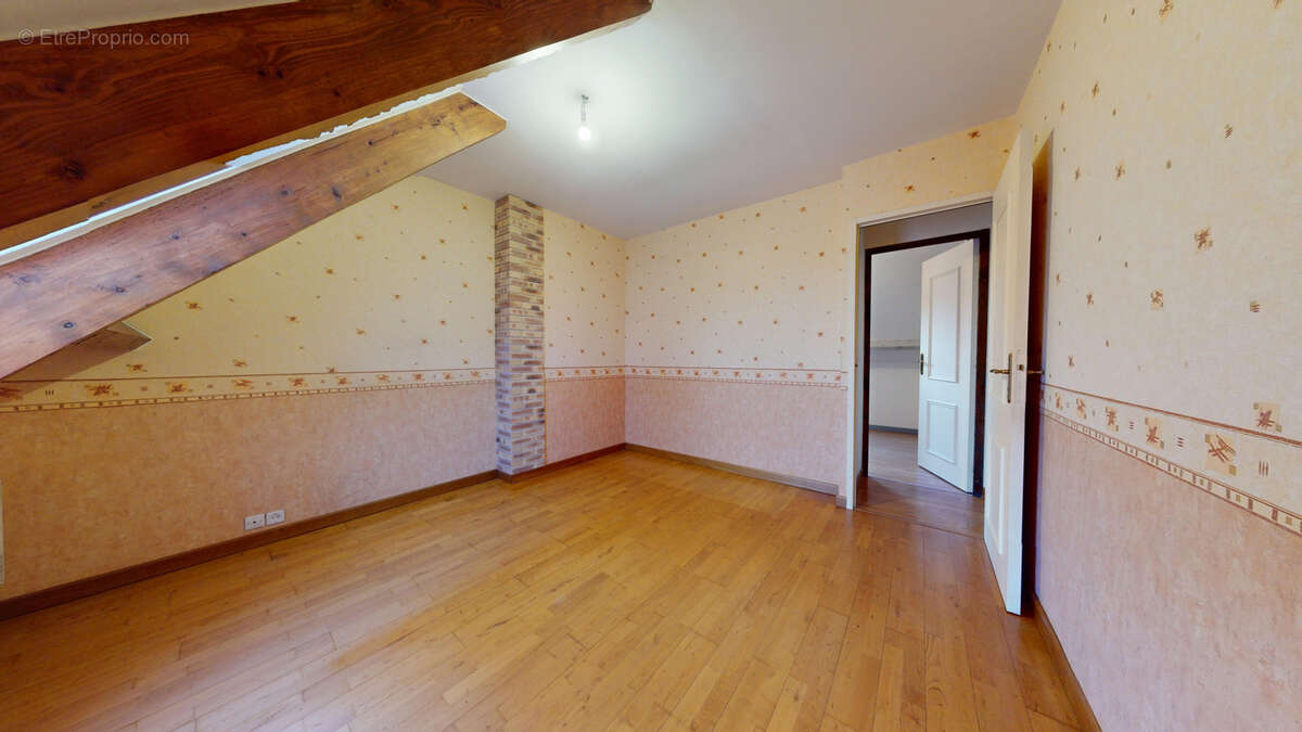 Maison à MONTIGNY-LES-CORMEILLES