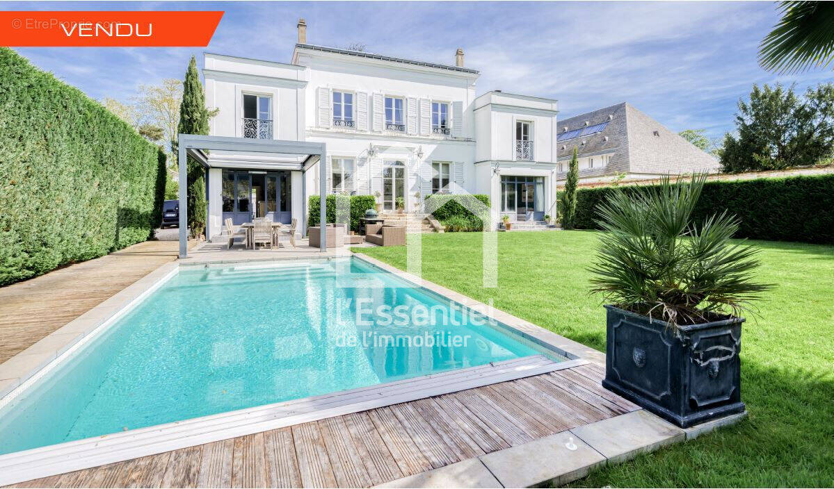 Maison à MAISONS-LAFFITTE