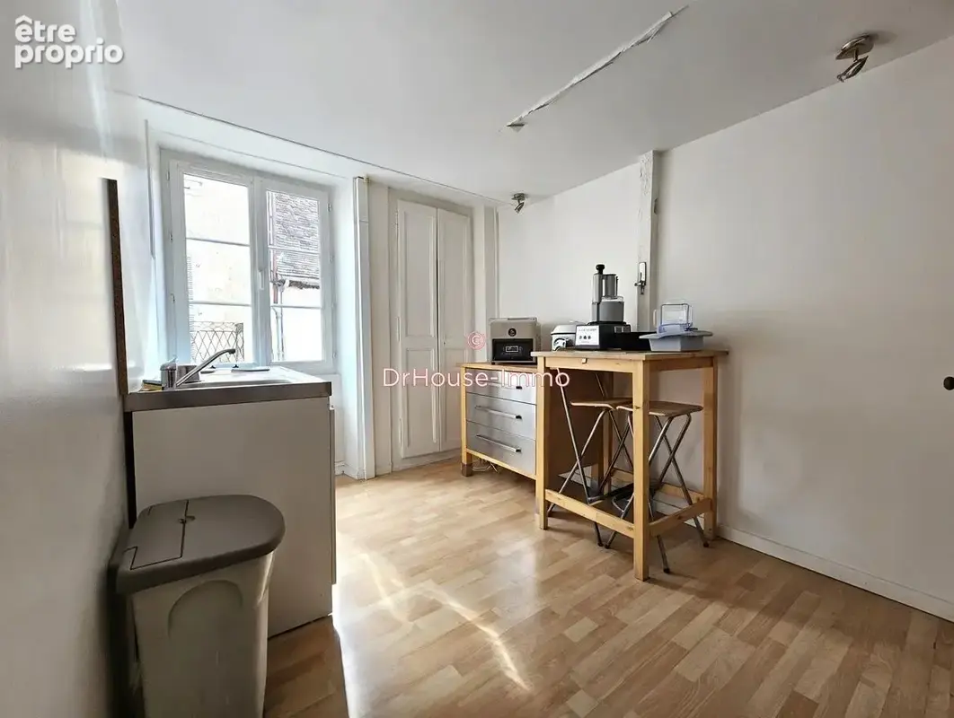 Commerce 165 m² à vendre à Saint-Savin (86310) - photo 18