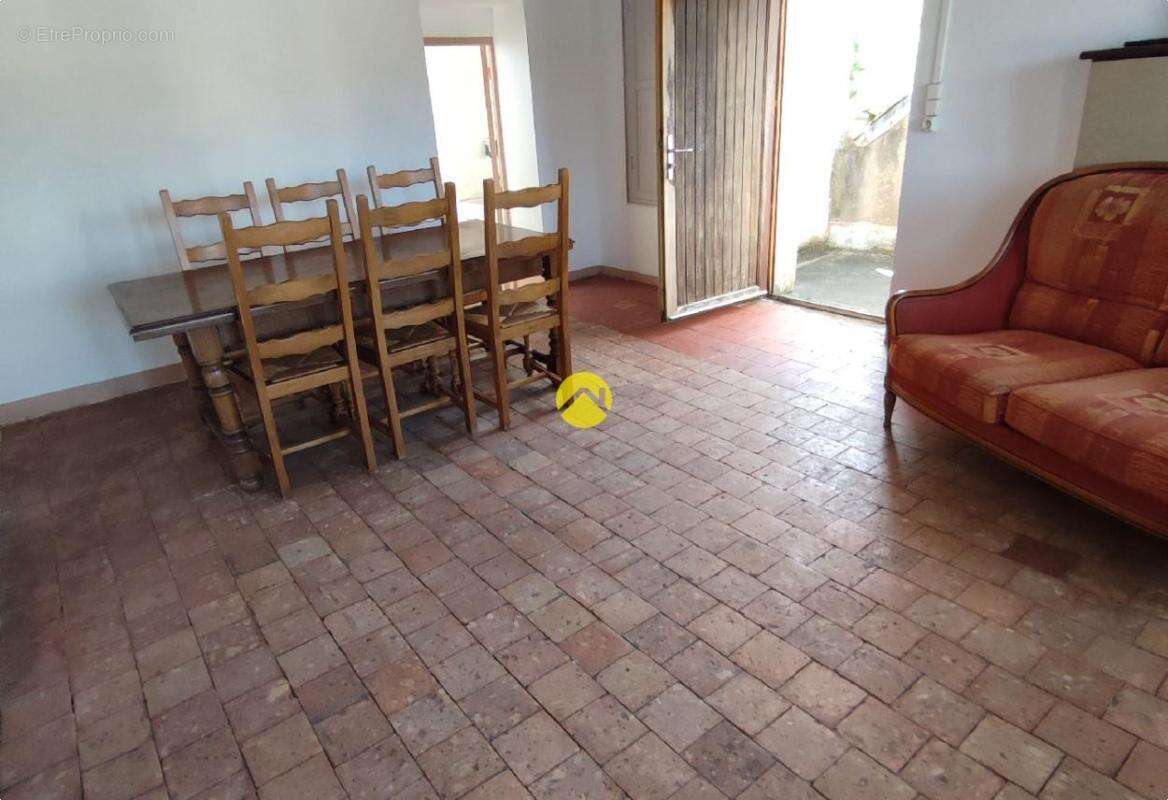 Maison à VAILLY-SUR-SAULDRE