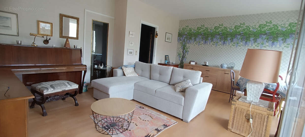 Appartement à GOUVIEUX