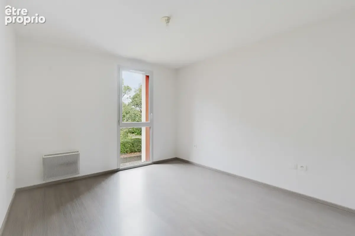 En exclusivité ! Découvrez cet appartement T3 de 54 m2, situé au 1er étage, secteur Lalande. - photo 7
