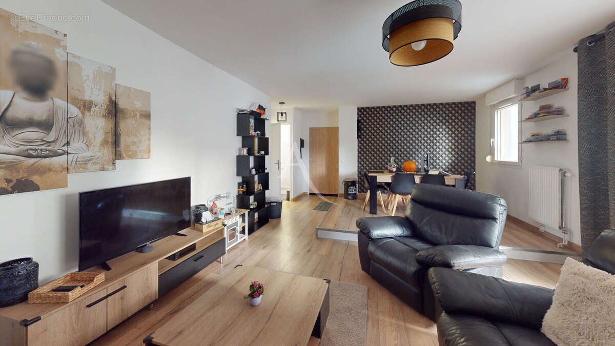 Appartement à CHILLY-MAZARIN