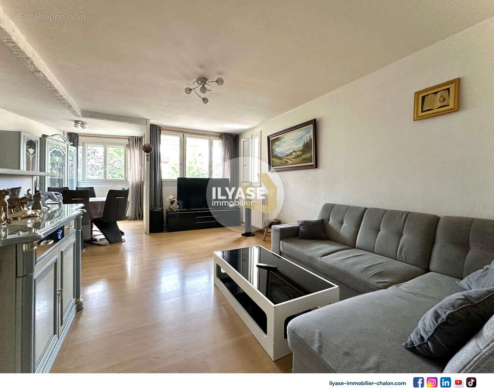 Appartement T4  3 CH  Cave  Parking privatif en sous-sol - photo 2