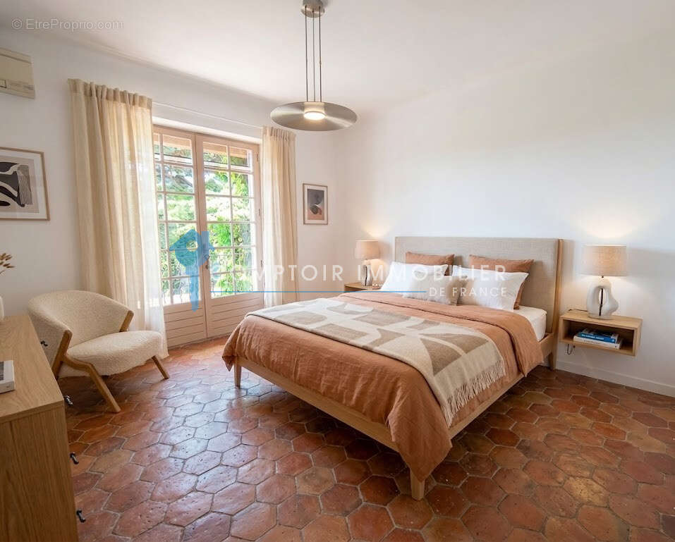 Maison à ARAMON