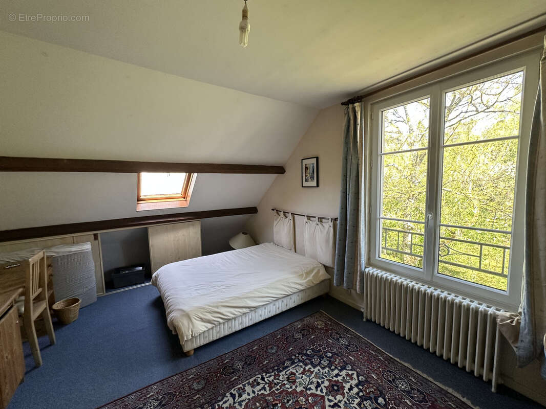 Maison à VAUX-LE-PENIL
