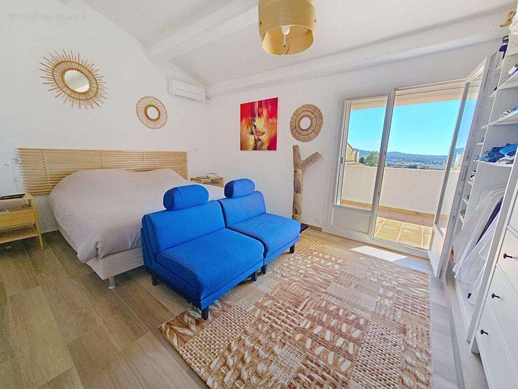 Maison à SIX-FOURS-LES-PLAGES