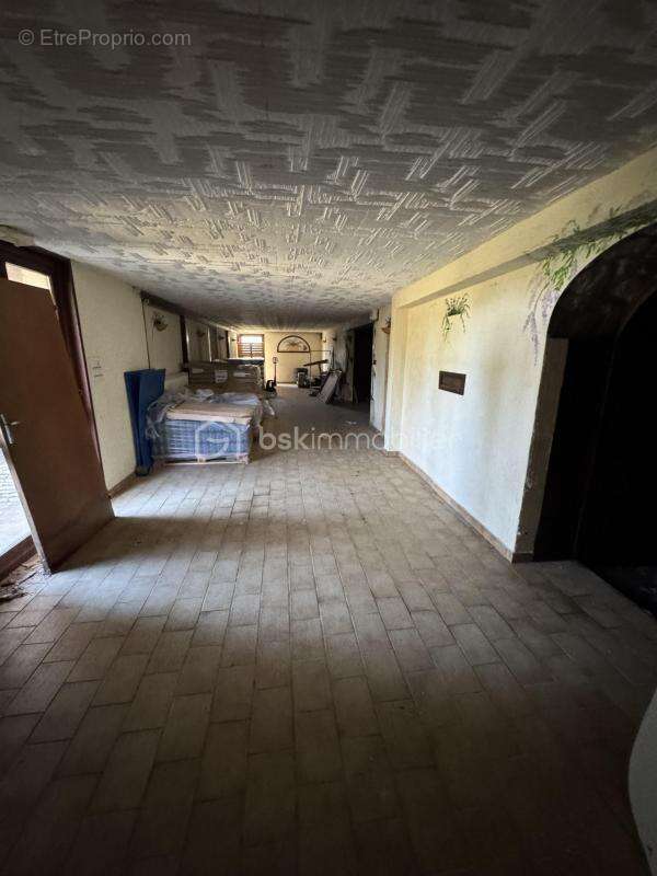 Commerce à SAINT-HAON-LE-VIEUX