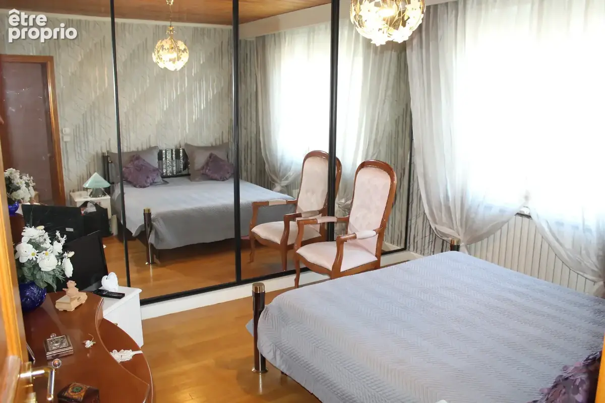 Maison à vendre 6 pièces LYON 8EME ARRONDISSEMENT (69) - photo 9