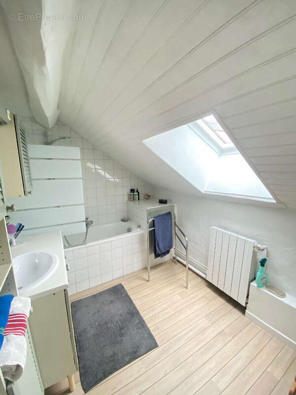 Maison à MONTLIGNON