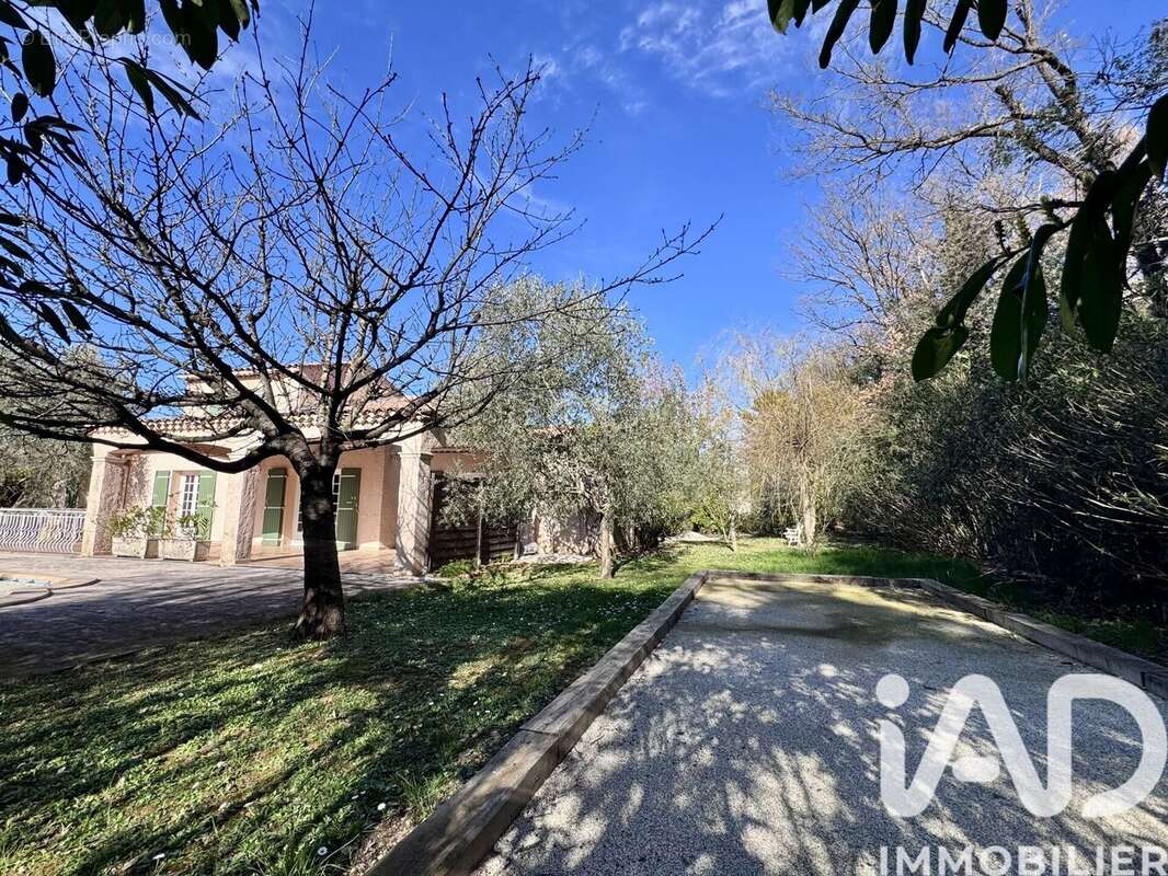 Photo 4 - Maison à SAINT-MAXIMIN-LA-SAINTE-BAUME