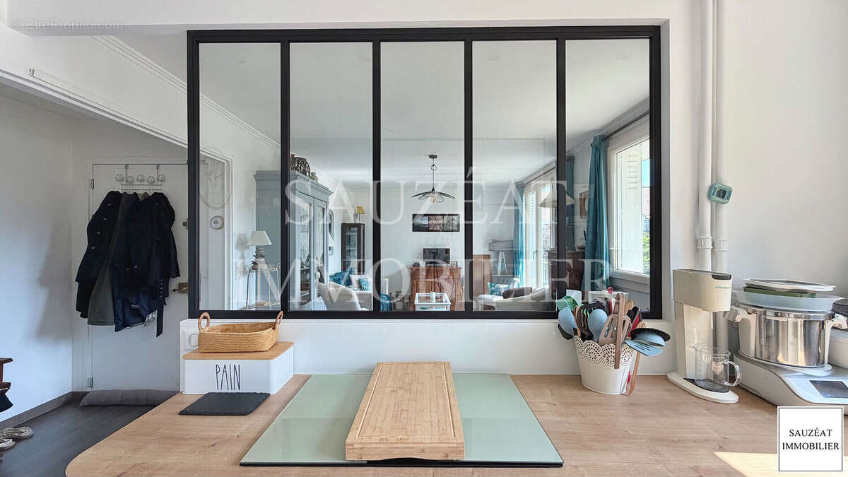 Appartement à MONTROUGE