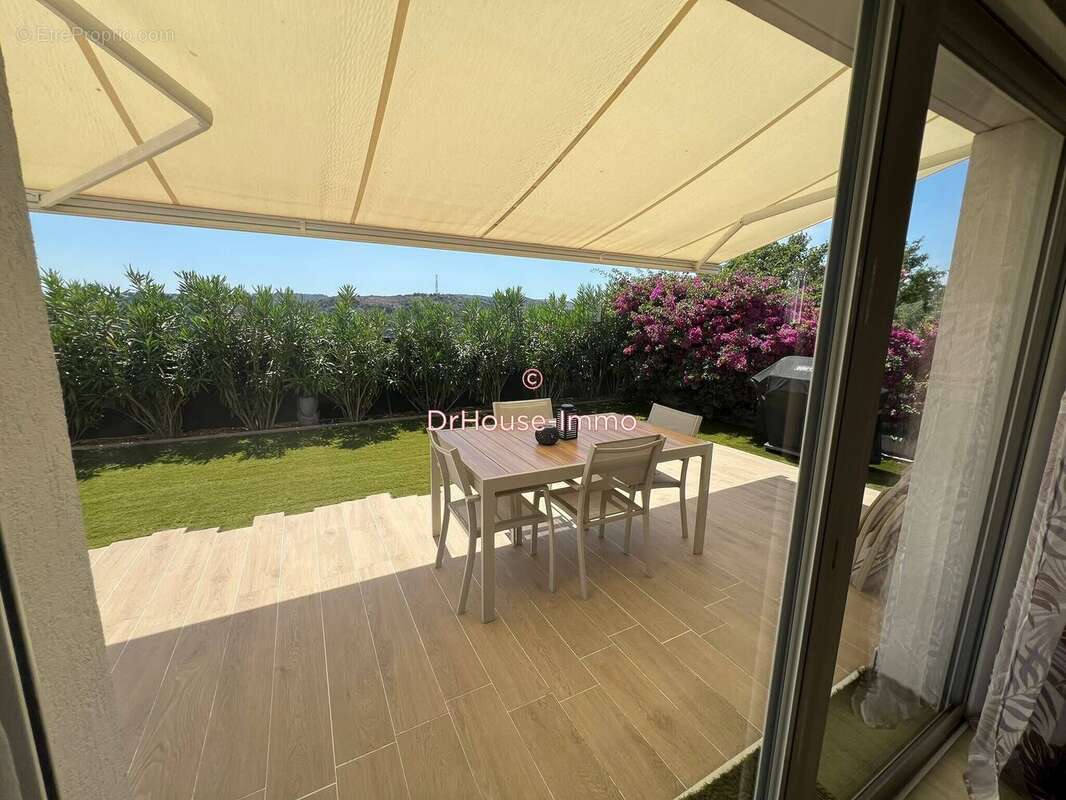 Maison à VILLENEUVE-LOUBET