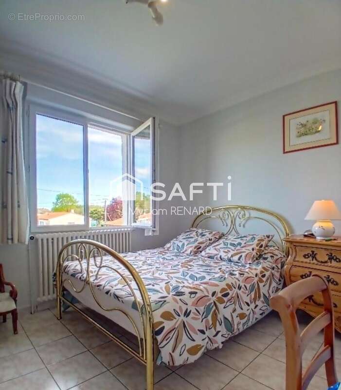 Maison 218 m² à Fontcouverte  - photo 8
