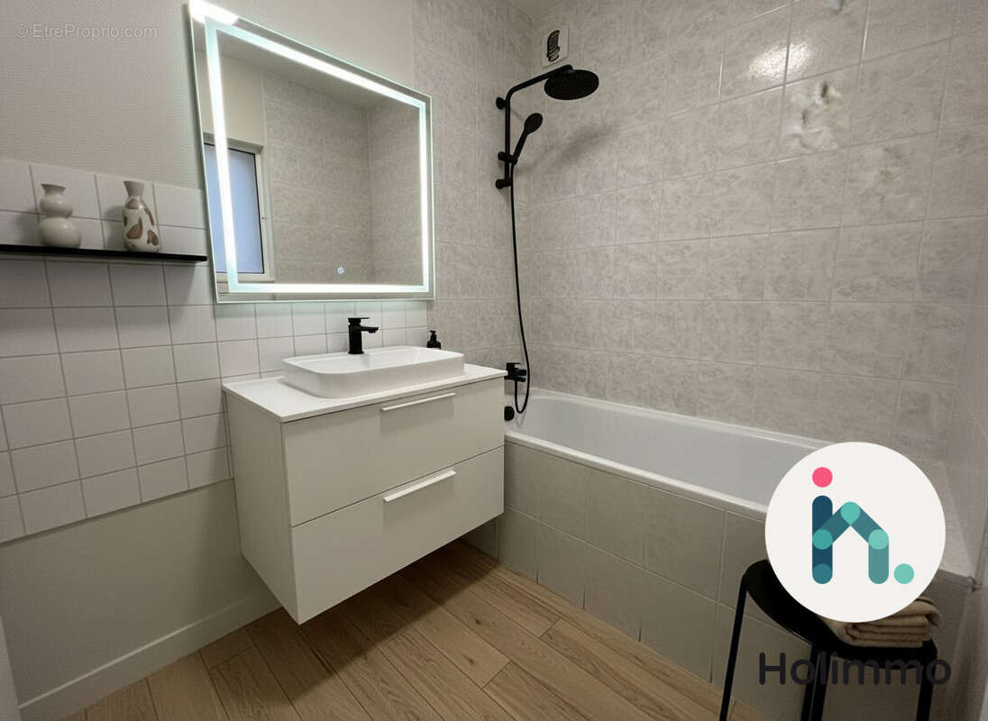 Projection photo réalisé via intel - Appartement à VANNES