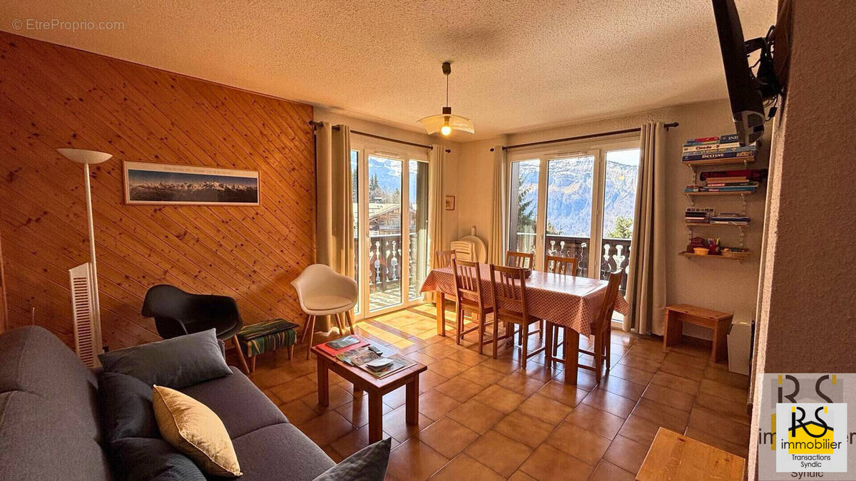 Appartement à ARACHES-LA-FRASSE