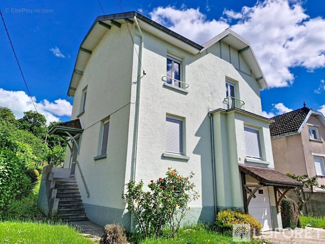 Maison à COURCELLES-LES-MONTBELIARD