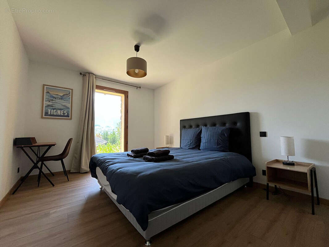 Exclusivité - Chalet - 2 logements - Bourg-St-Maurice - photo 12