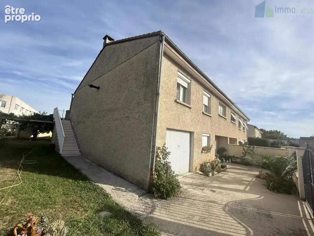 Maison mitoyenne avec grande terrasse Valence Briffaut - photo 2