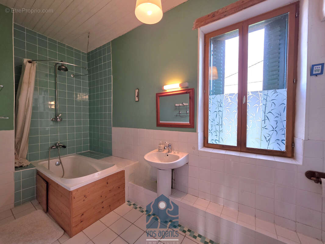 Maison à SAINT-GERVAIS-D'AUVERGNE