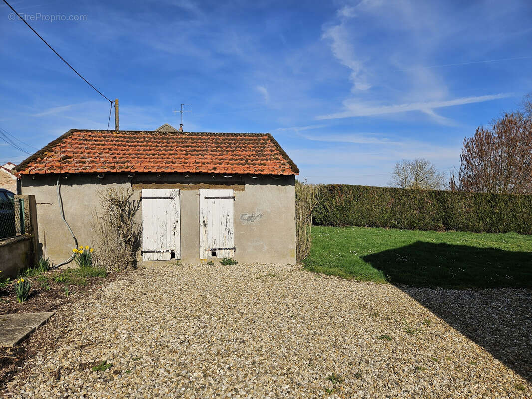 Maison à BRAGNY-SUR-SAONE
