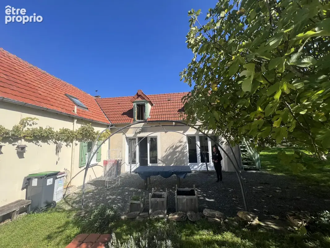 Maison 4 pièces 148 m² à vendre à Saint-Saturnin (18370) - photo 8