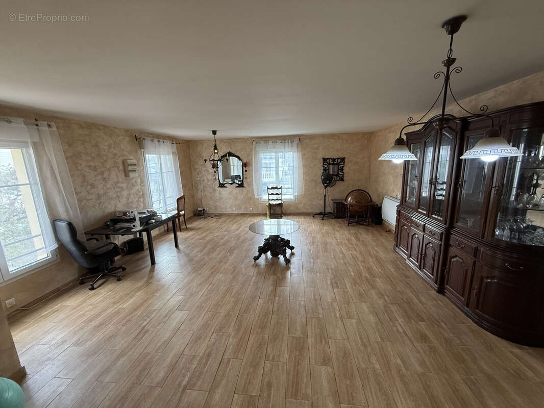 Maison à TREMBLAY-EN-FRANCE