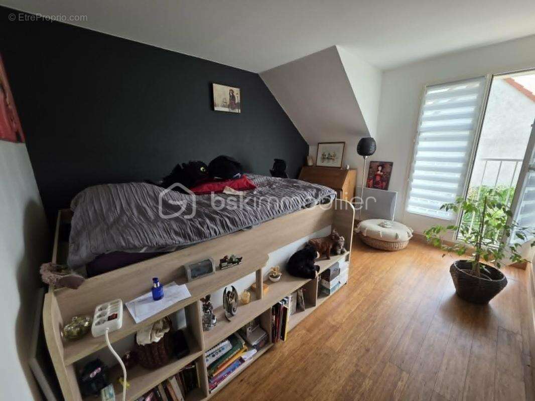 Maison individuelle familiale de 145,62 m² – 5 chambres – Bords de Marne - 2 grands GARAGES - photo 15
