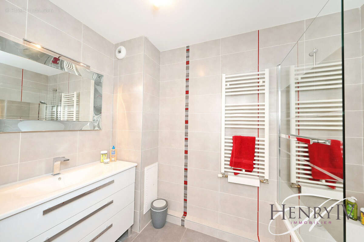 Appartement à MEYLAN