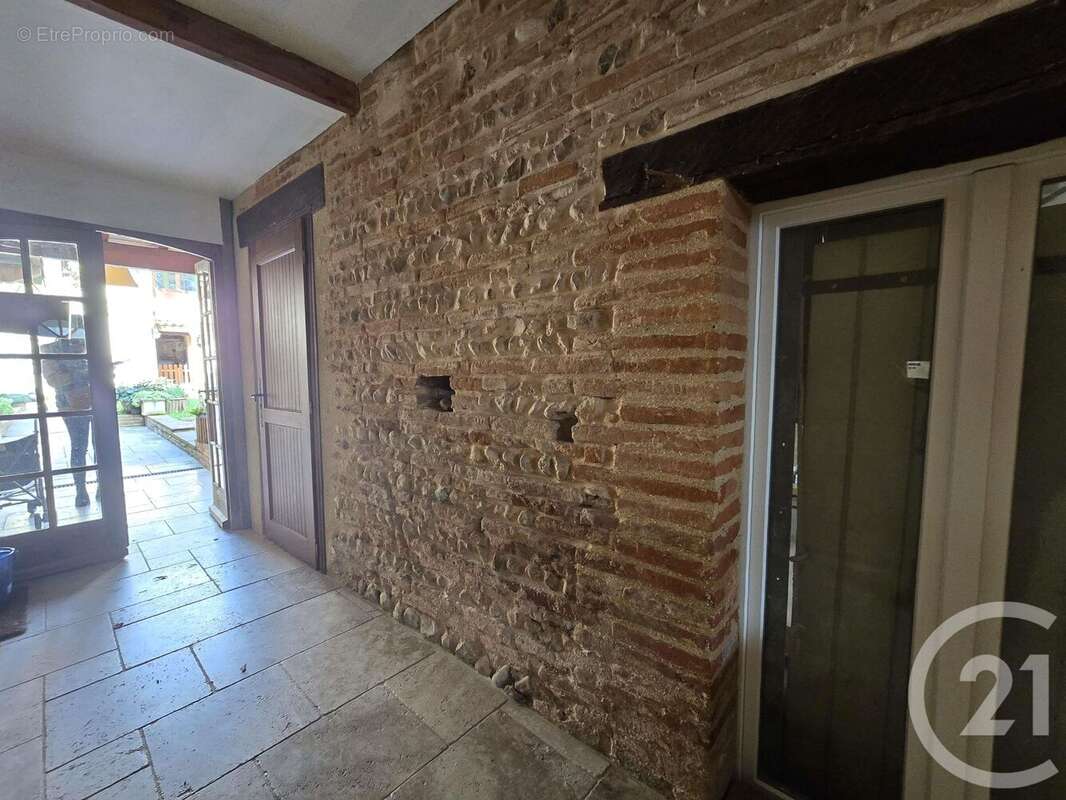 Maison à MONTESQUIEU-VOLVESTRE