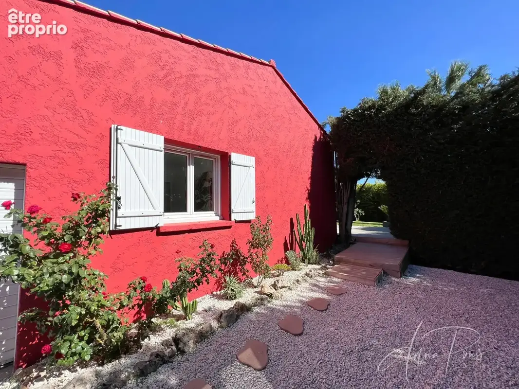 Dpt Var (83), à vendre HYERES Villa sans vis à vis- 1000m² de terrain - 3 chambres  - piscine - jardin - GARAGE - photo 83