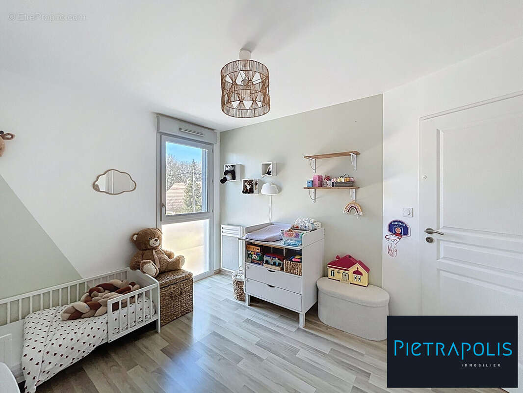 Appartement à MESSIGNY-ET-VANTOUX