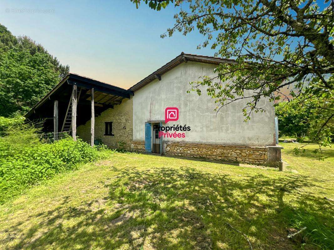 Maison en pierre 118 m² sur plus d'un hectare avec dépendances - photo 14