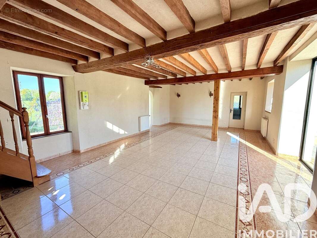 Maison 146 m² à Chemere-Le-Roi  - photo 6